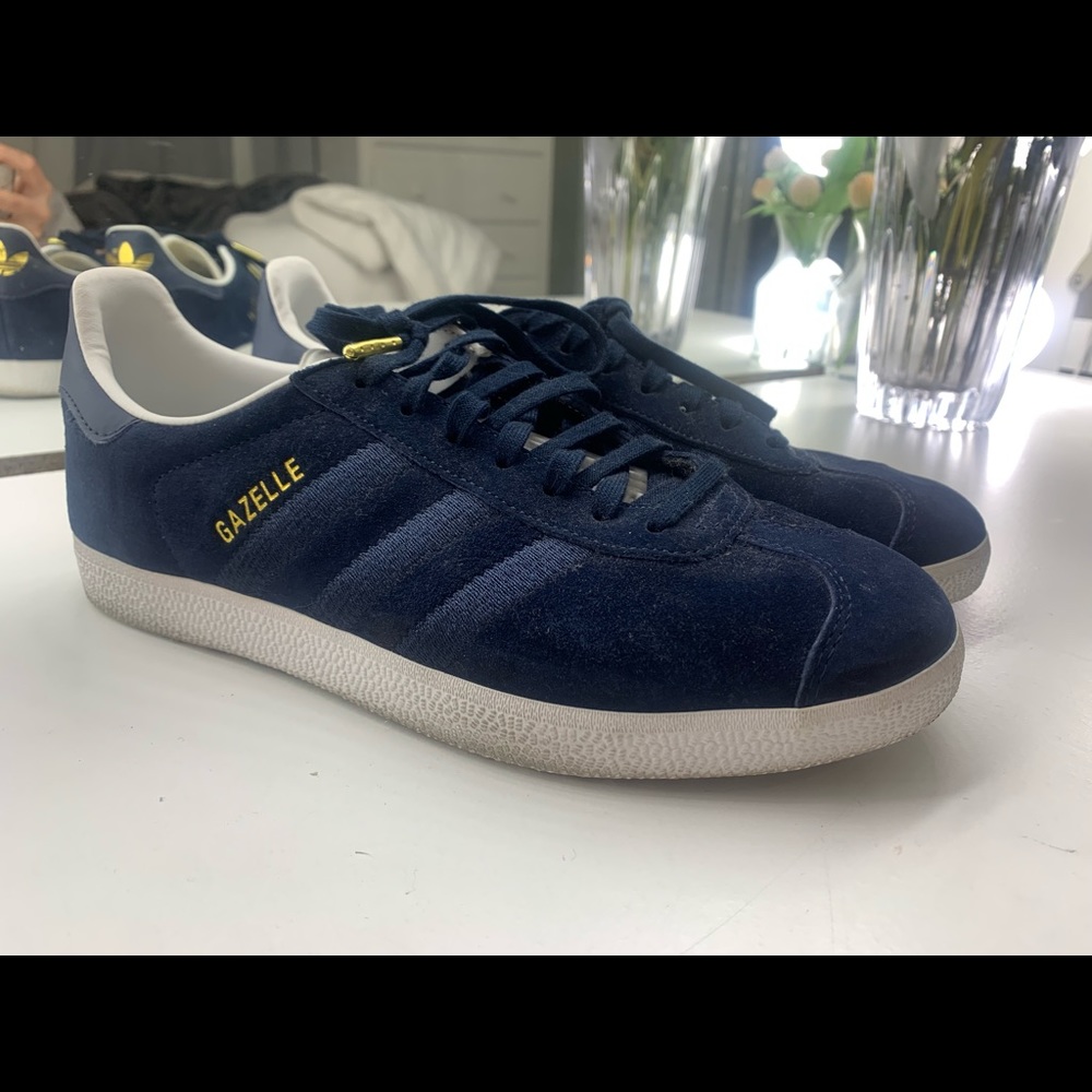 Navy Adidas Gazelle shoes